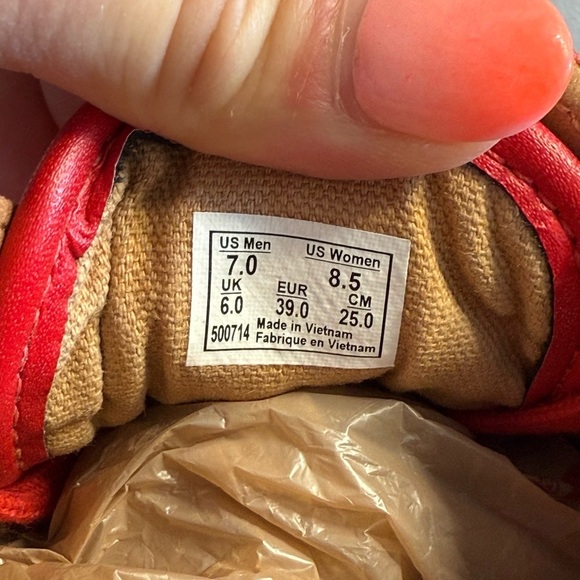 Red Leather Old Skool Vans Sneakers with Iconic Jazz Stripe - Picture 4 of 5